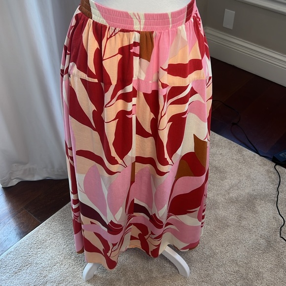 Petal & Pup Maxi Skirt - Picture 2 of 2